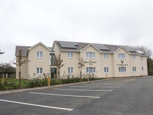 Hotel The White Hart Swindon Esterno foto