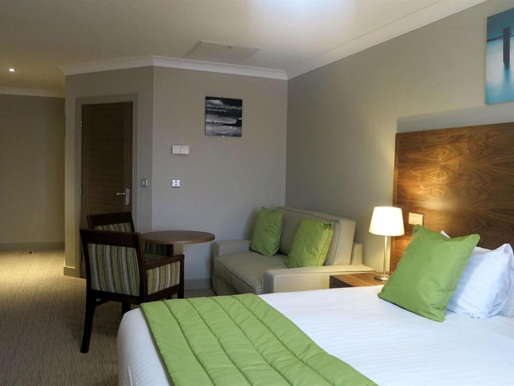 Hotel The White Hart Swindon Esterno foto
