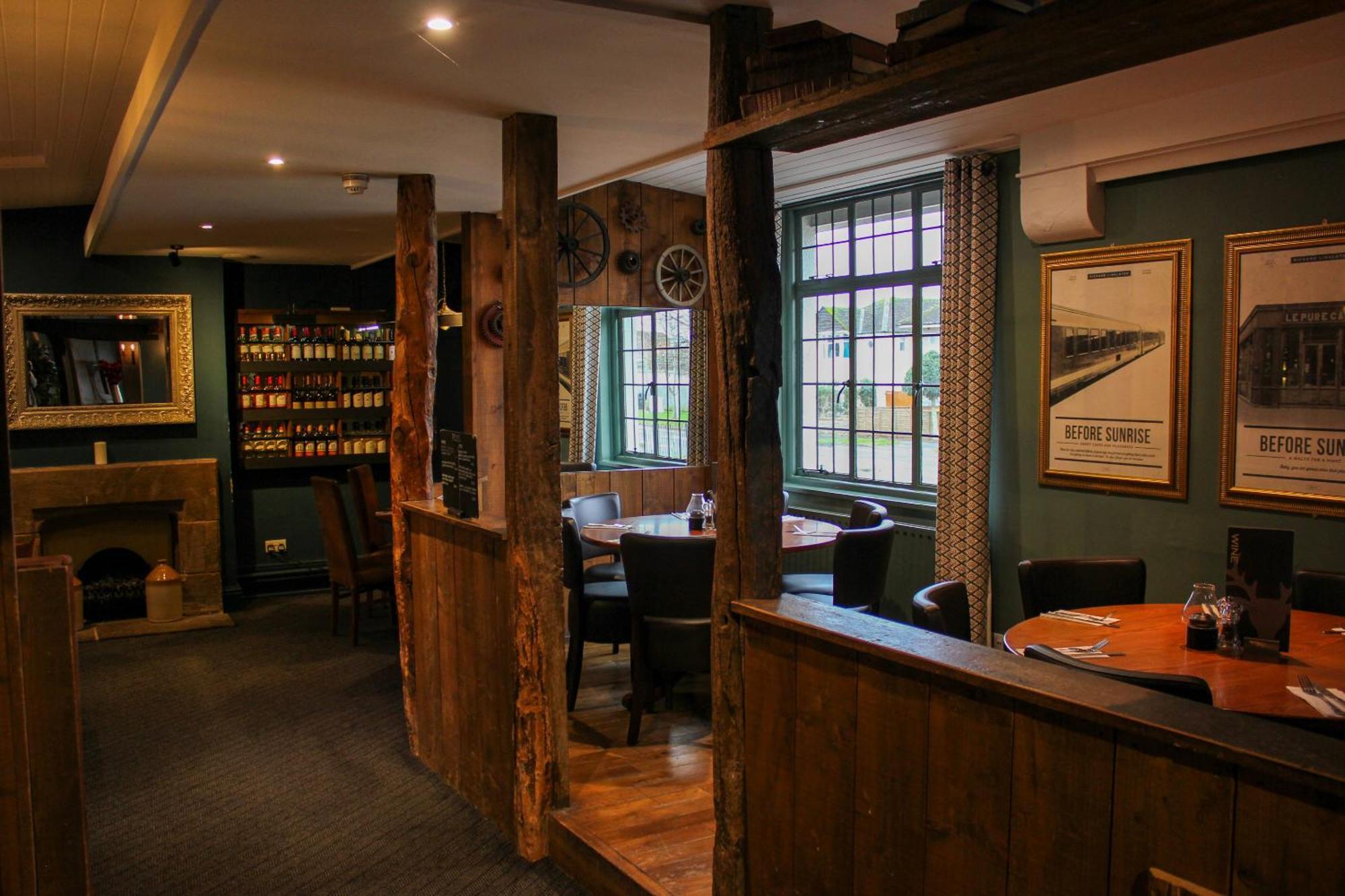 Hotel The White Hart Swindon Esterno foto