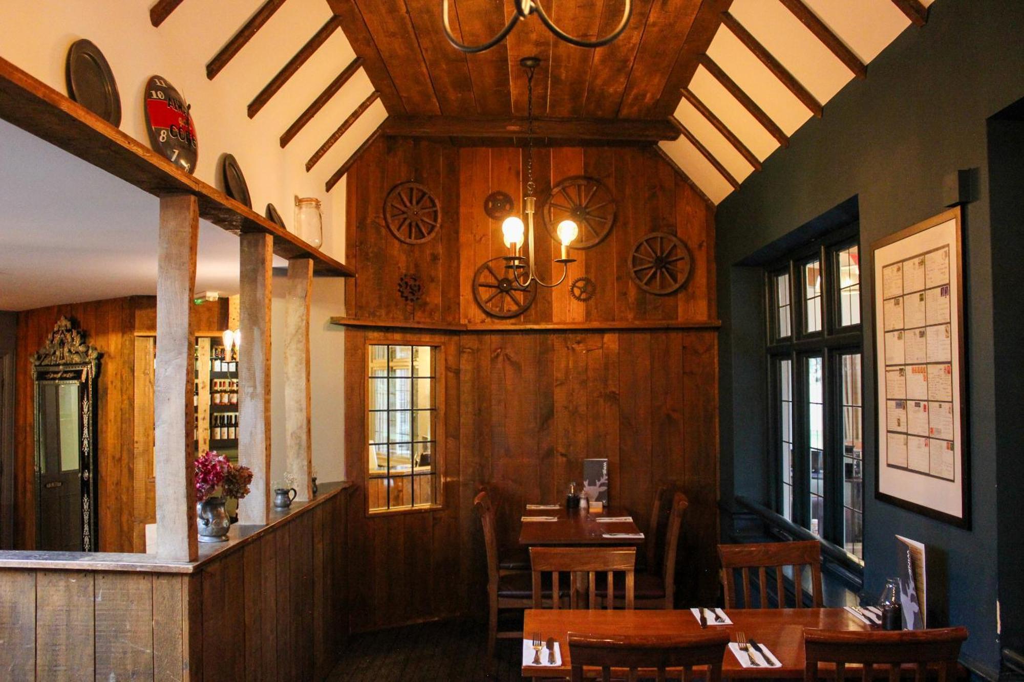 Hotel The White Hart Swindon Esterno foto